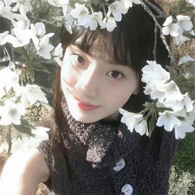 我们中的一个被绊倒